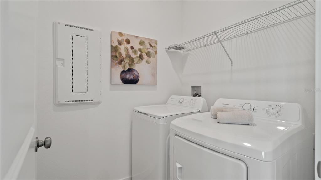 En Venta: $369,490 (2 camas, 2 baños, 1580 Pies cuadrados)