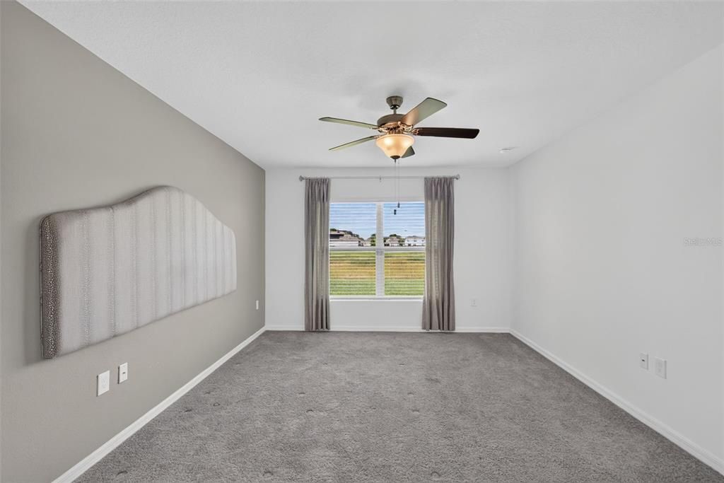 For Sale: $325,000 (4 beds, 2 baths, 1816 Square Feet)