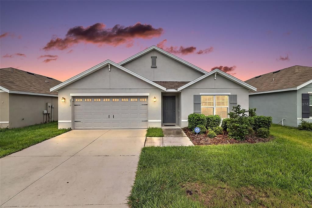 For Sale: $325,000 (4 beds, 2 baths, 1816 Square Feet)