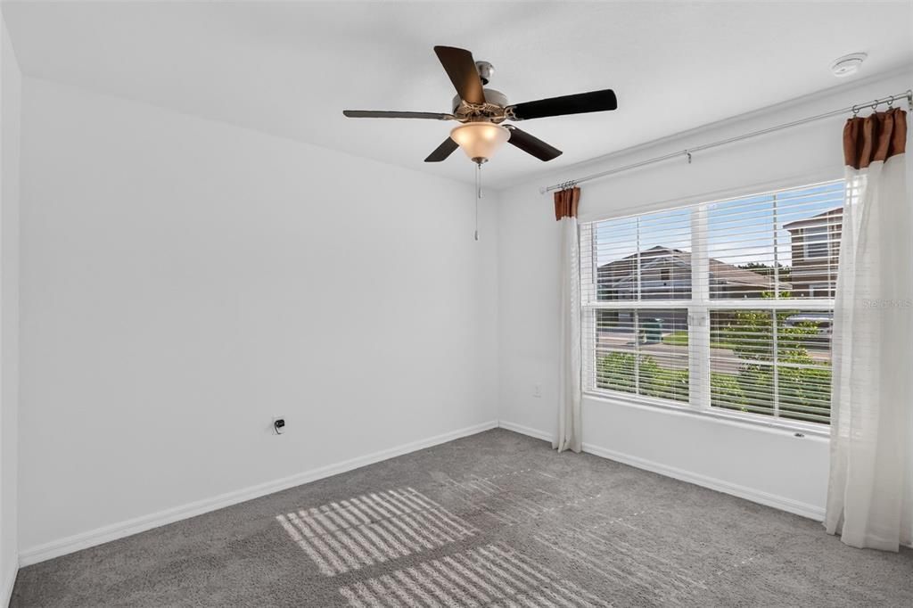 For Sale: $325,000 (4 beds, 2 baths, 1816 Square Feet)