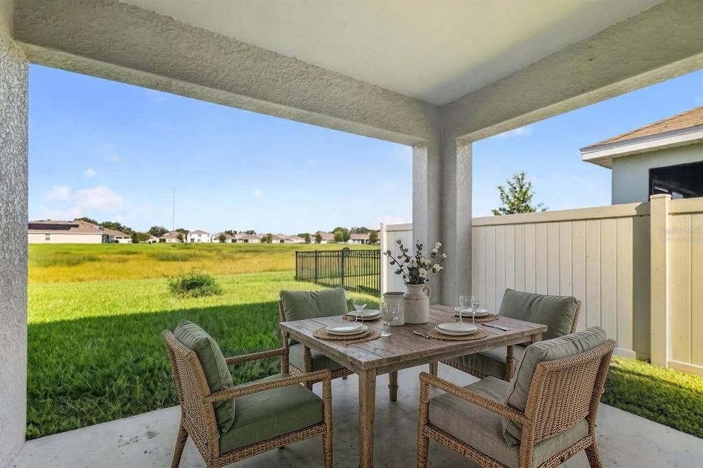 For Sale: $325,000 (4 beds, 2 baths, 1816 Square Feet)