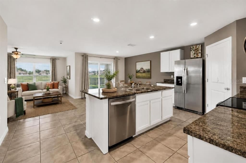For Sale: $325,000 (4 beds, 2 baths, 1816 Square Feet)