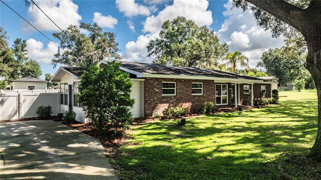 For Sale: $465,000 (4 beds, 2 baths, 2024 Square Feet)