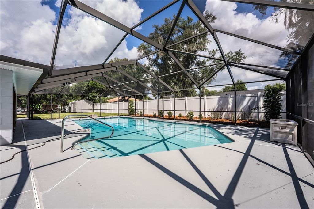 For Sale: $465,000 (4 beds, 2 baths, 2024 Square Feet)