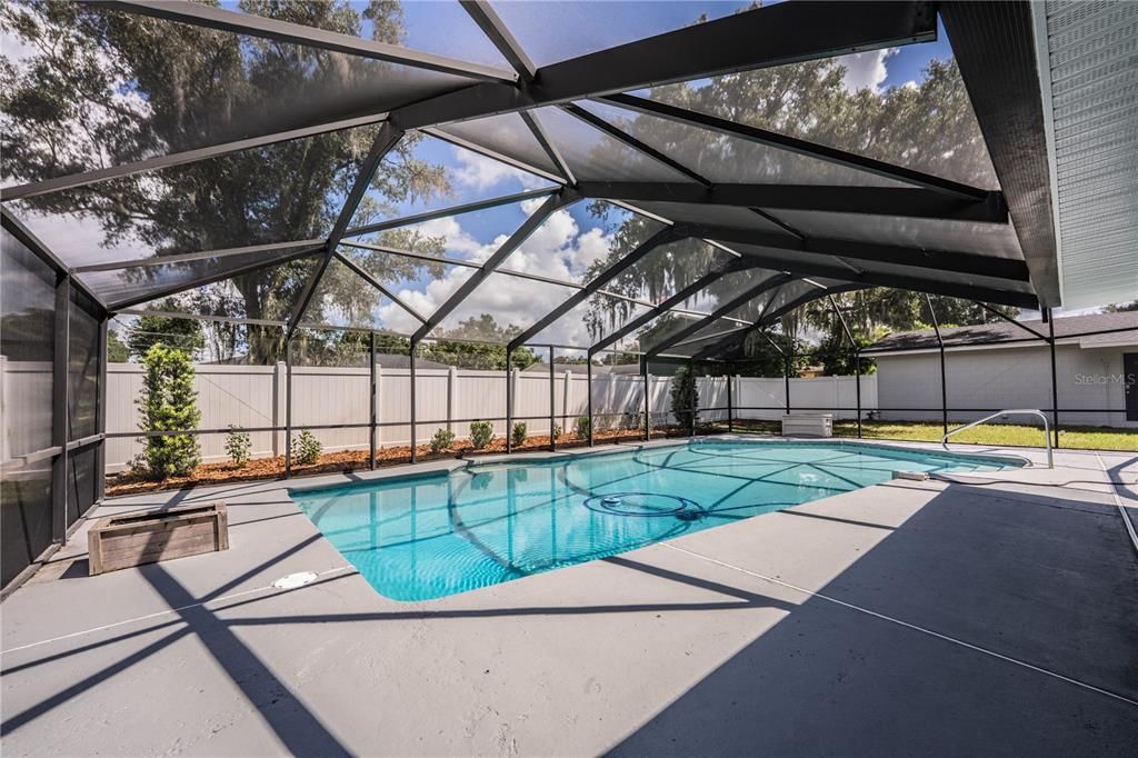 For Sale: $465,000 (4 beds, 2 baths, 2024 Square Feet)
