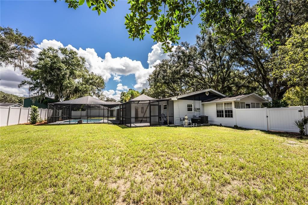 For Sale: $465,000 (4 beds, 2 baths, 2024 Square Feet)