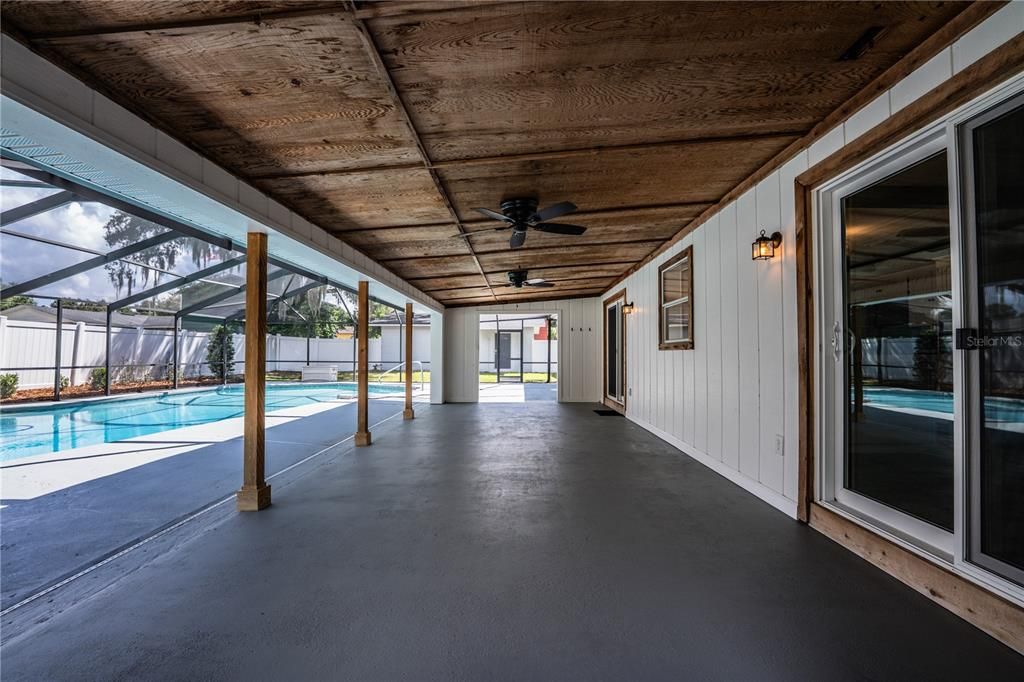 For Sale: $465,000 (4 beds, 2 baths, 2024 Square Feet)