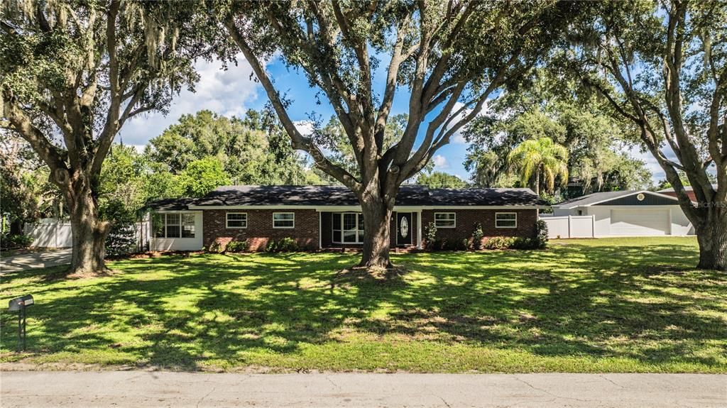 For Sale: $465,000 (4 beds, 2 baths, 2024 Square Feet)