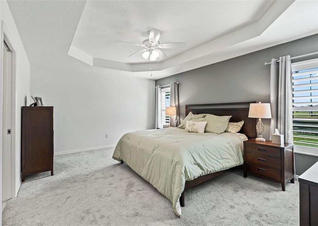 For Sale: $579,000 (3 beds, 3 baths, 1977 Square Feet)