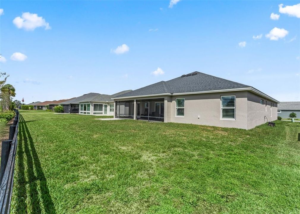 For Sale: $579,000 (3 beds, 3 baths, 1977 Square Feet)