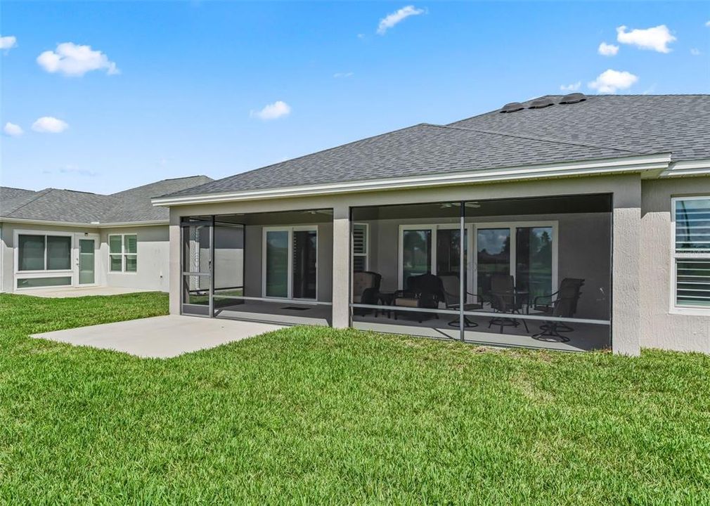 For Sale: $579,000 (3 beds, 3 baths, 1977 Square Feet)