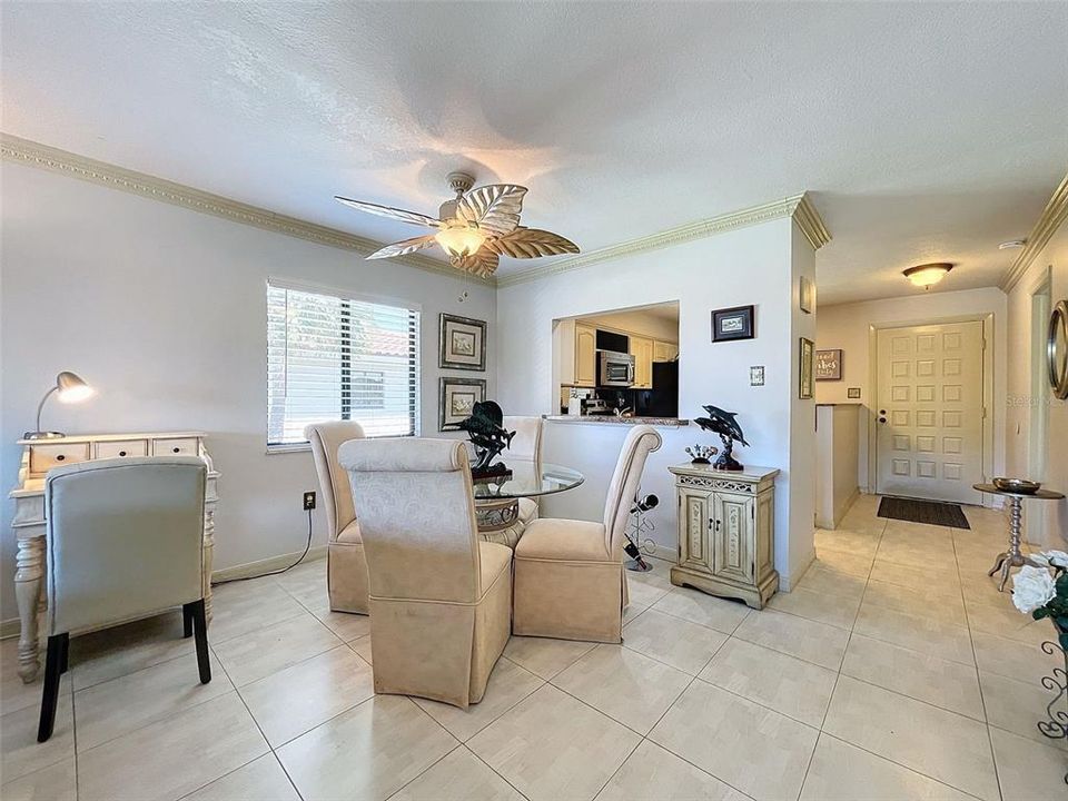 For Sale: $350,000 (2 beds, 2 baths, 1065 Square Feet)