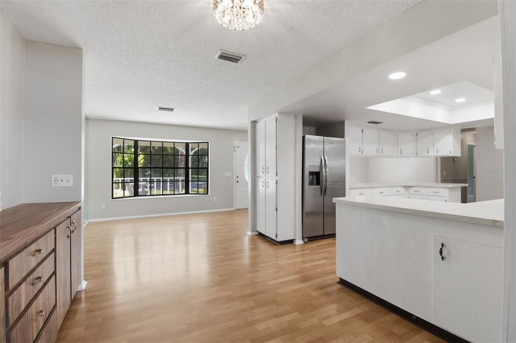 For Sale: $499,900 (3 beds, 2 baths, 2066 Square Feet)