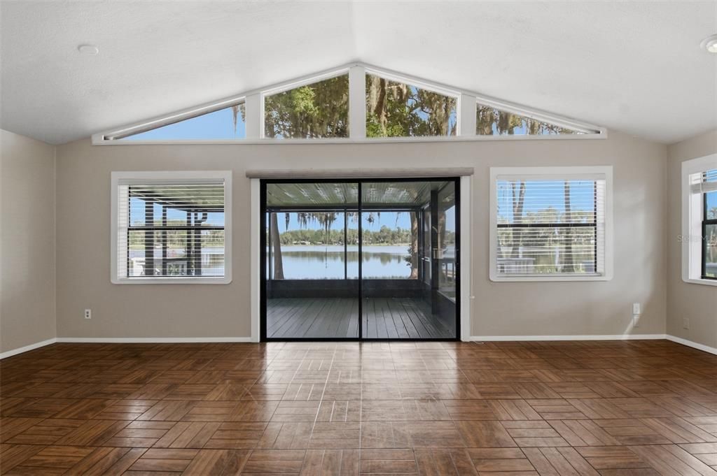 For Sale: $499,900 (3 beds, 2 baths, 2066 Square Feet)