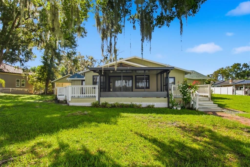 For Sale: $499,900 (3 beds, 2 baths, 2066 Square Feet)