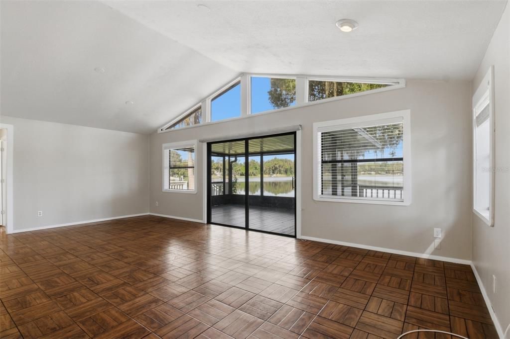 For Sale: $499,900 (3 beds, 2 baths, 2066 Square Feet)