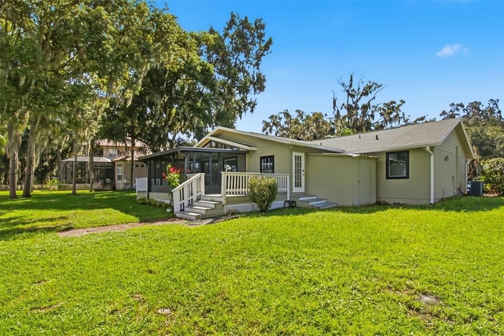 For Sale: $499,900 (3 beds, 2 baths, 2066 Square Feet)
