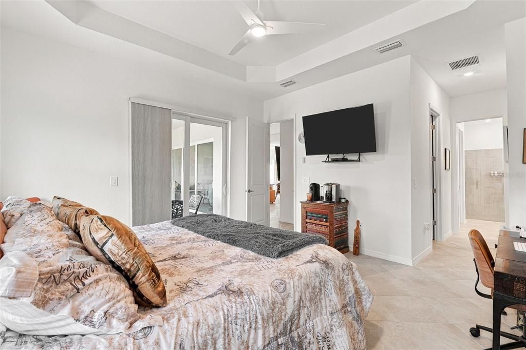 For Sale: $714,900 (4 beds, 3 baths, 2252 Square Feet)