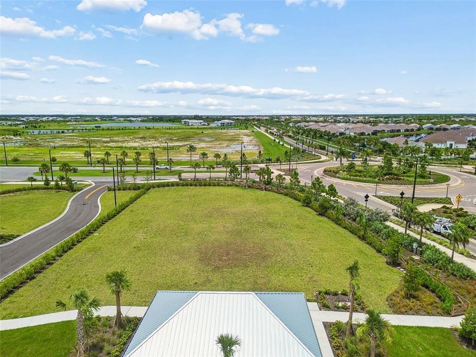 For Sale: $714,900 (4 beds, 3 baths, 2252 Square Feet)