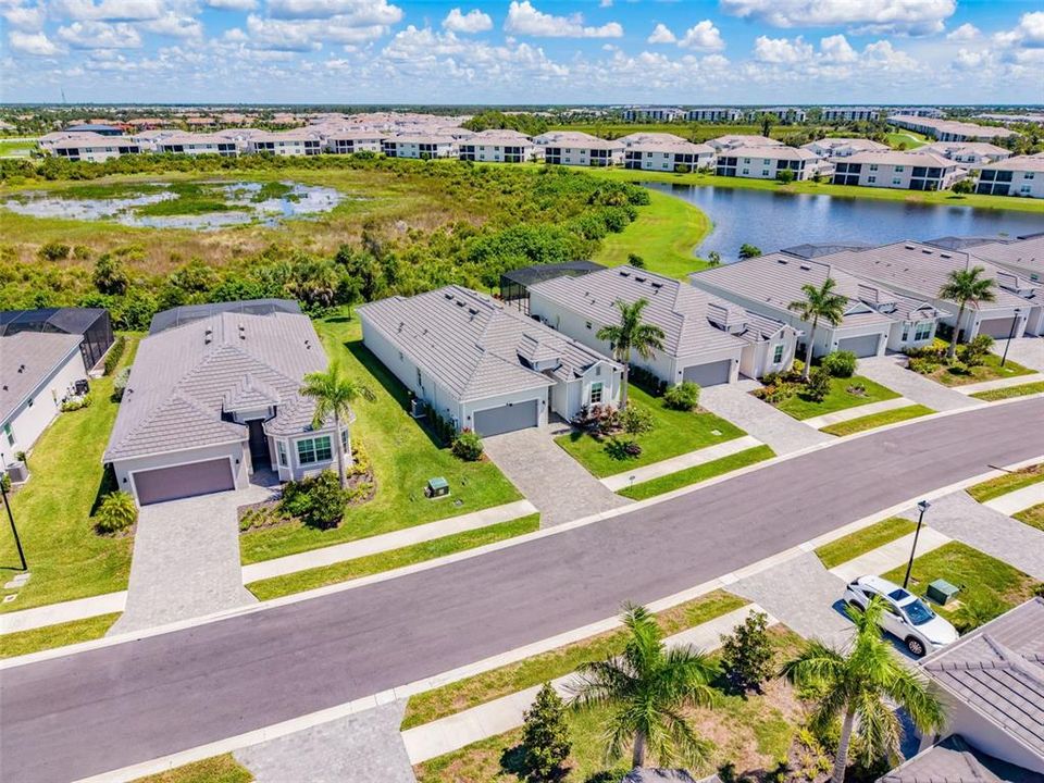 For Sale: $714,900 (4 beds, 3 baths, 2252 Square Feet)