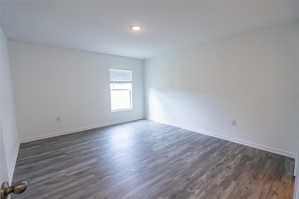 For Sale: $259,000 (4 beds, 2 baths, 1746 Square Feet)