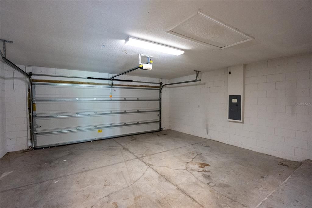 For Sale: $259,000 (4 beds, 2 baths, 1746 Square Feet)