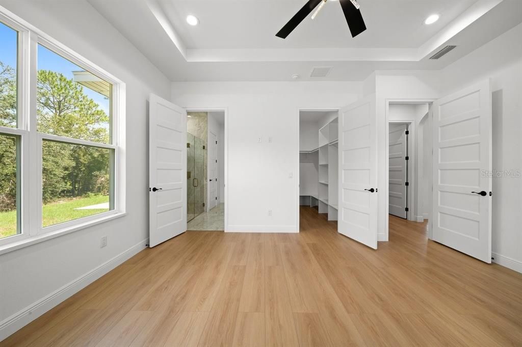 En Venta: $485,000 (4 camas, 3 baños, 2011 Pies cuadrados)