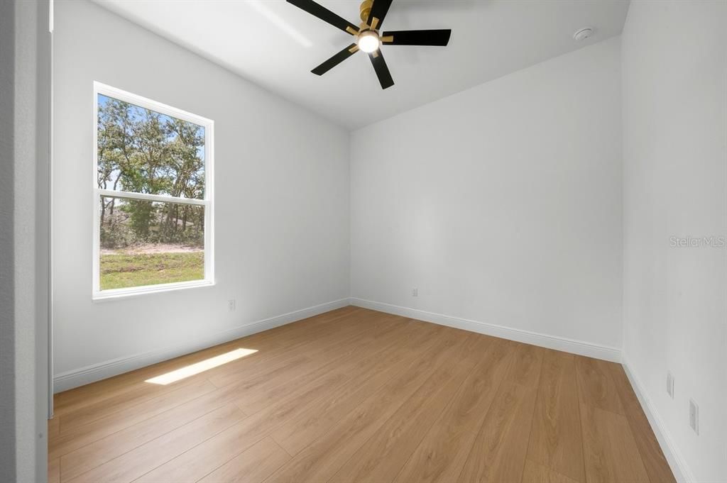 En Venta: $485,000 (4 camas, 3 baños, 2011 Pies cuadrados)