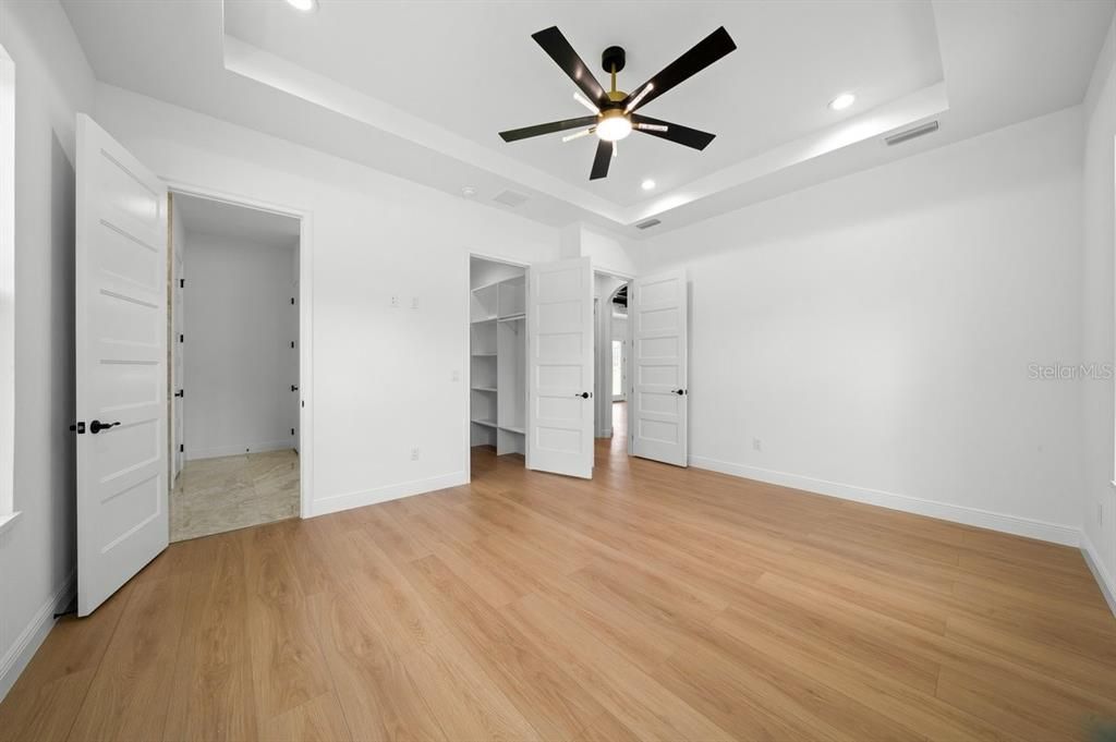 En Venta: $485,000 (4 camas, 3 baños, 2011 Pies cuadrados)