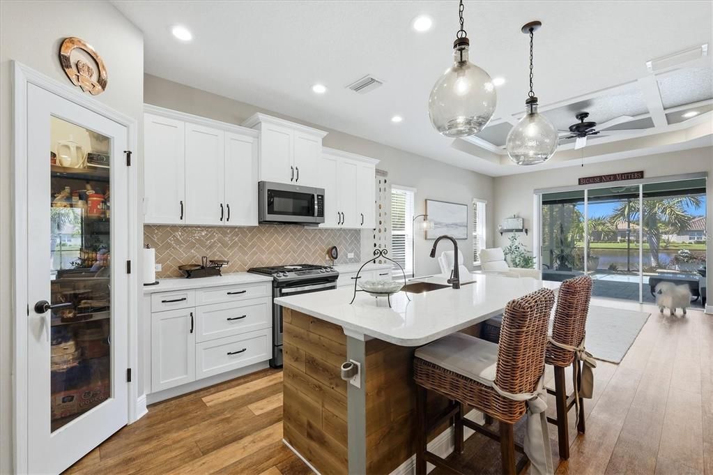 For Sale: $574,900 (3 beds, 2 baths, 1766 Square Feet)