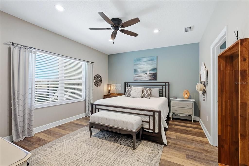 For Sale: $574,900 (3 beds, 2 baths, 1766 Square Feet)