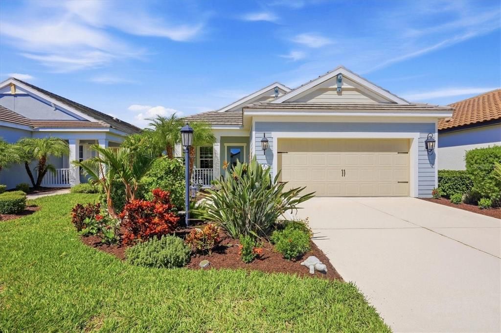For Sale: $574,900 (3 beds, 2 baths, 1766 Square Feet)