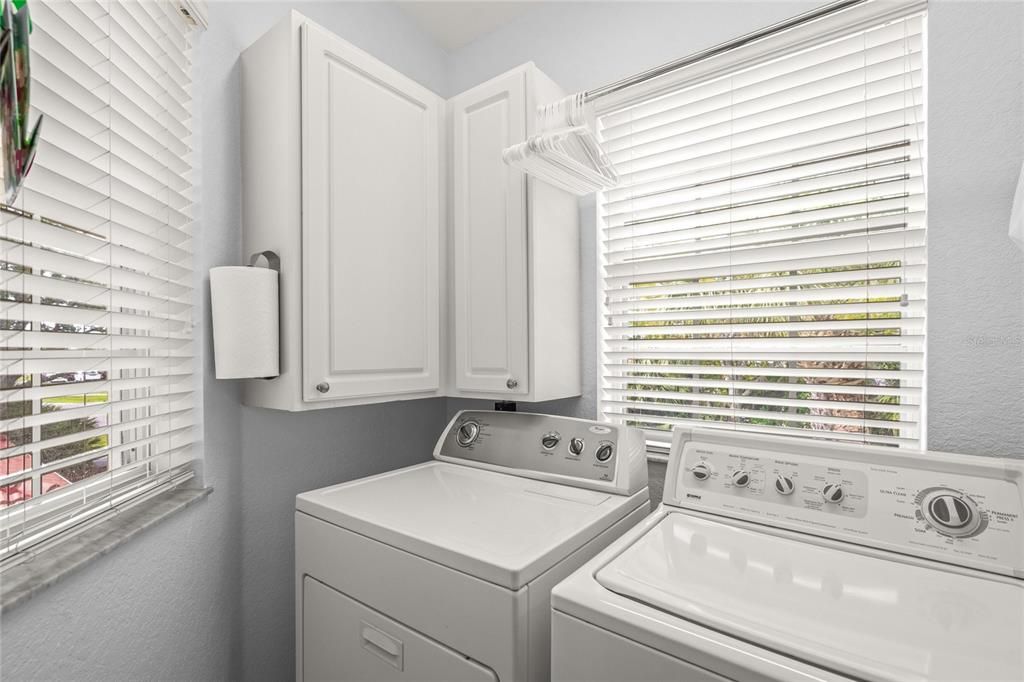 For Sale: $279,900 (3 beds, 2 baths, 1383 Square Feet)