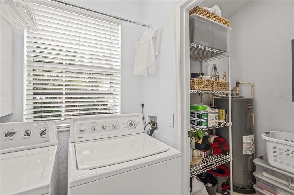 For Sale: $279,900 (3 beds, 2 baths, 1383 Square Feet)