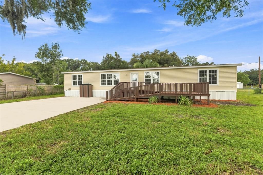 For Sale: $305,000 (3 beds, 2 baths, 2108 Square Feet)