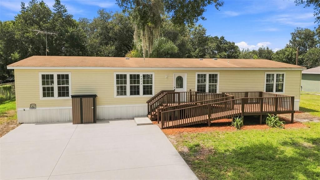 For Sale: $305,000 (3 beds, 2 baths, 2108 Square Feet)