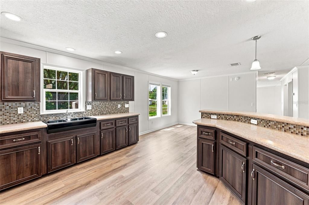 For Sale: $305,000 (3 beds, 2 baths, 2108 Square Feet)