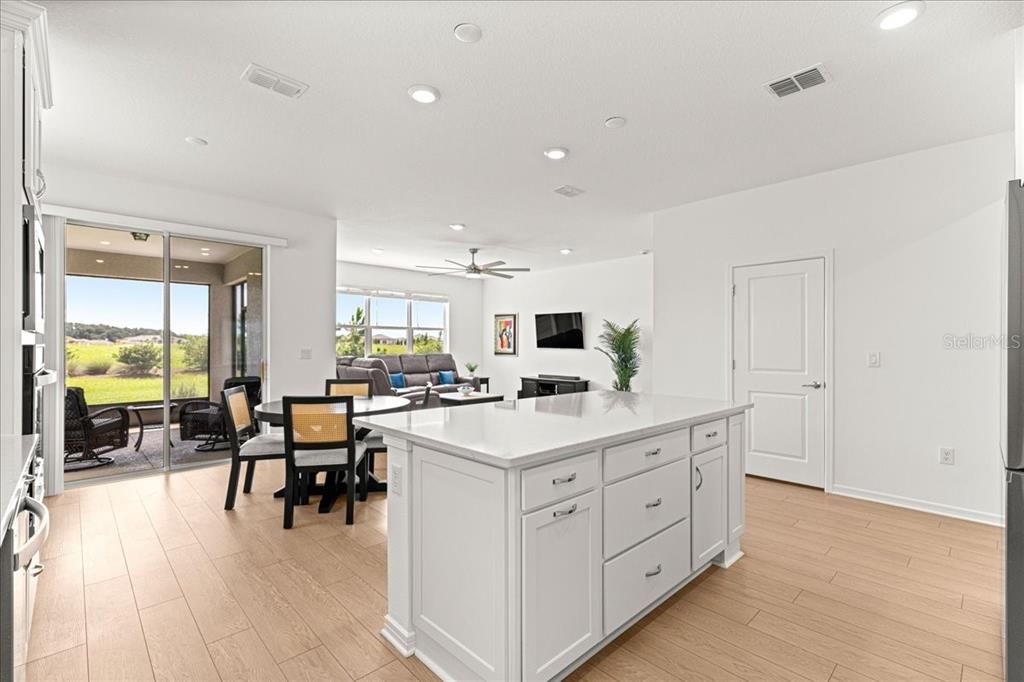 For Sale: $384,000 (4 beds, 2 baths, 1853 Square Feet)