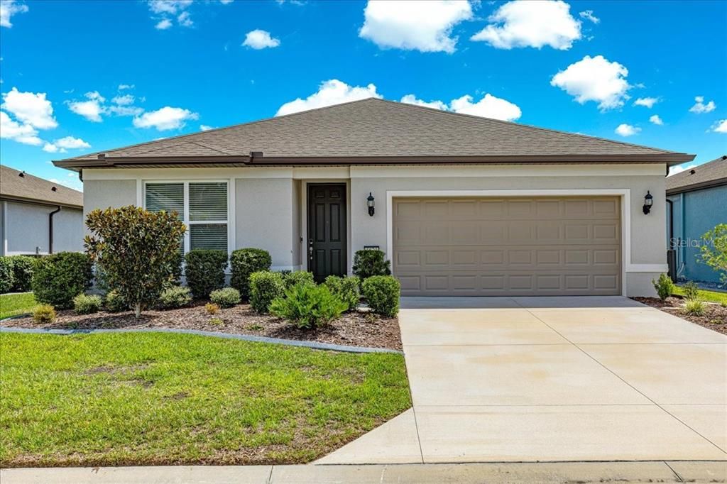 For Sale: $384,000 (4 beds, 2 baths, 1853 Square Feet)