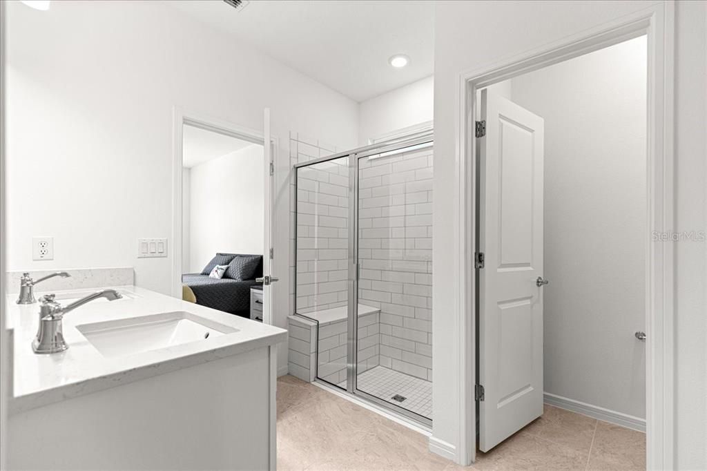 For Sale: $384,000 (4 beds, 2 baths, 1853 Square Feet)