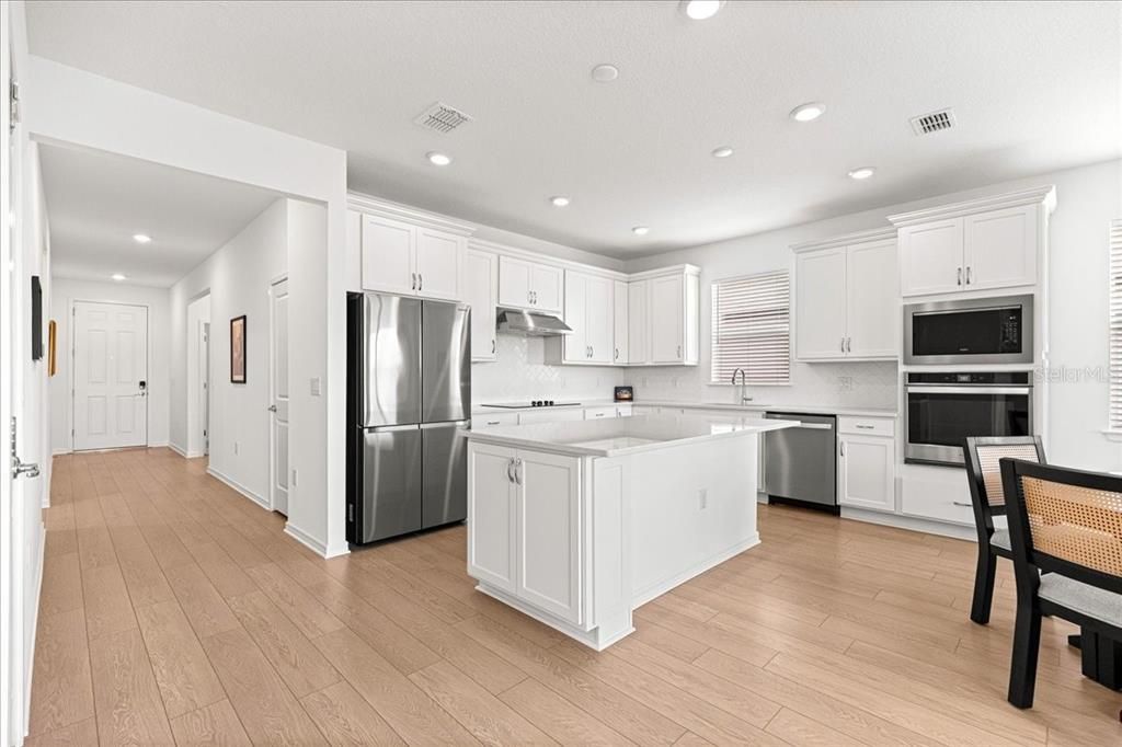 For Sale: $384,000 (4 beds, 2 baths, 1853 Square Feet)