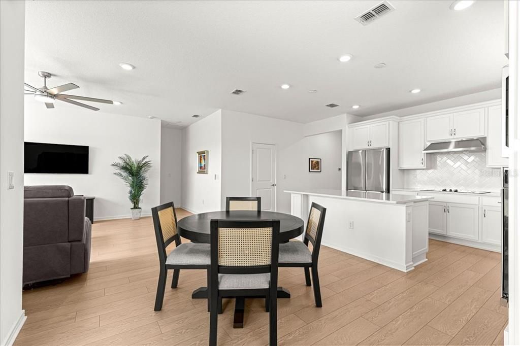 For Sale: $384,000 (4 beds, 2 baths, 1853 Square Feet)