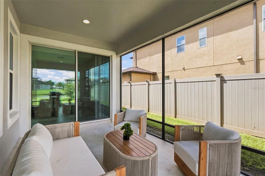 En Venta: $675,000 (4 camas, 3 baños, 2855 Pies cuadrados)