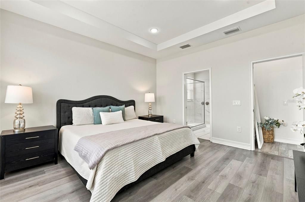 En Venta: $675,000 (4 camas, 3 baños, 2855 Pies cuadrados)
