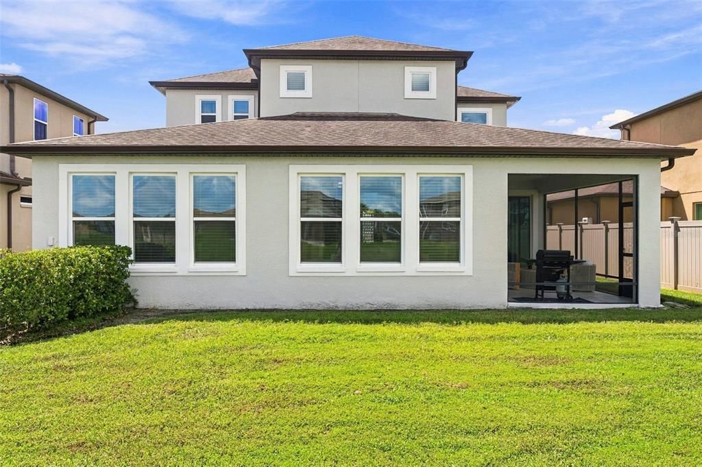 En Venta: $675,000 (4 camas, 3 baños, 2855 Pies cuadrados)