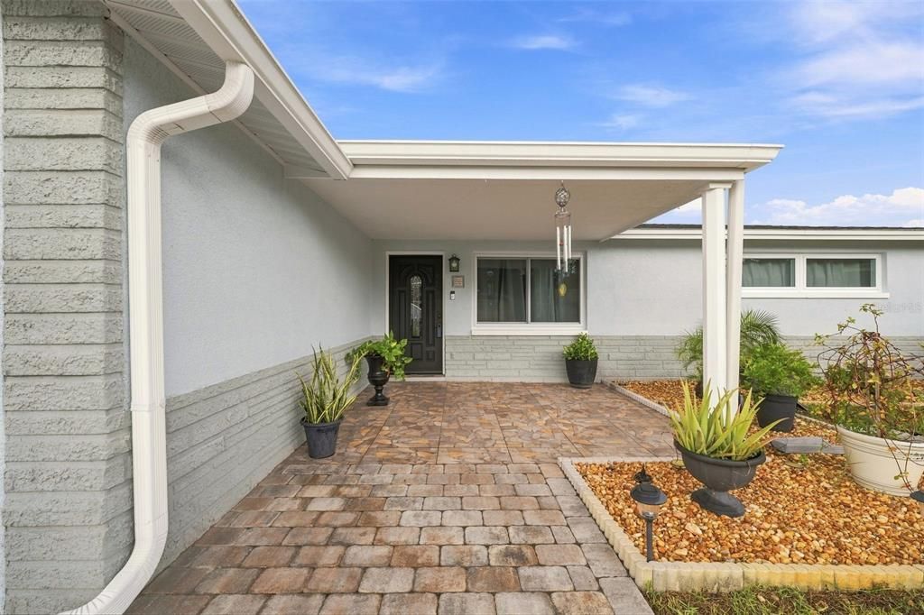 For Sale: $240,000 (2 beds, 2 baths, 1168 Square Feet)