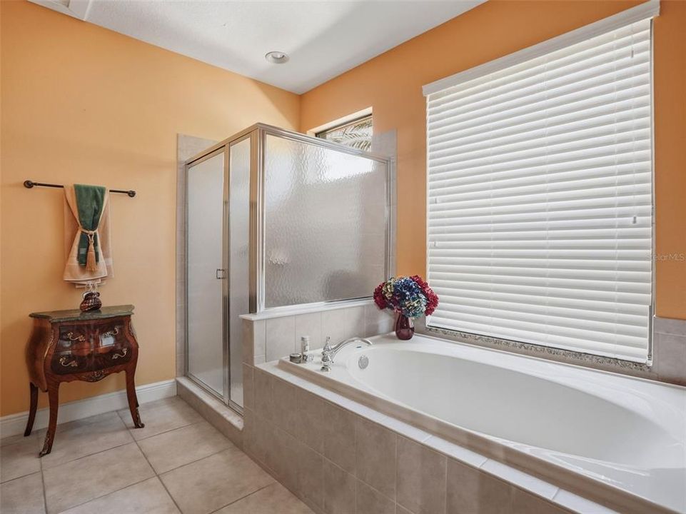 For Sale: $1,399,900 (6 beds, 6 baths, 5791 Square Feet)