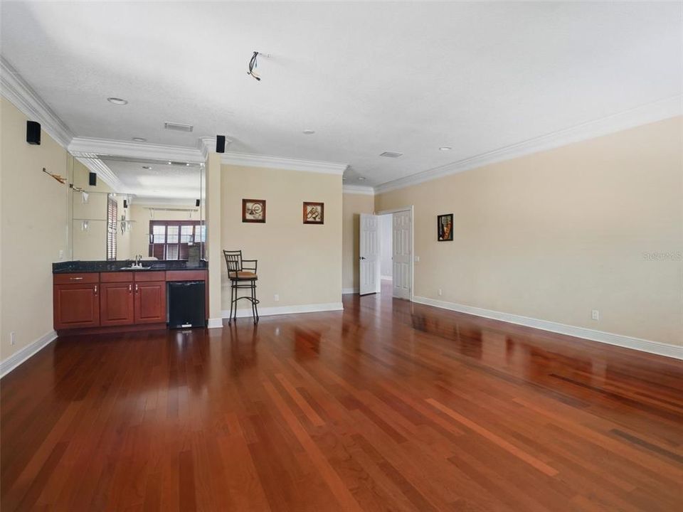 For Sale: $1,399,900 (6 beds, 6 baths, 5791 Square Feet)