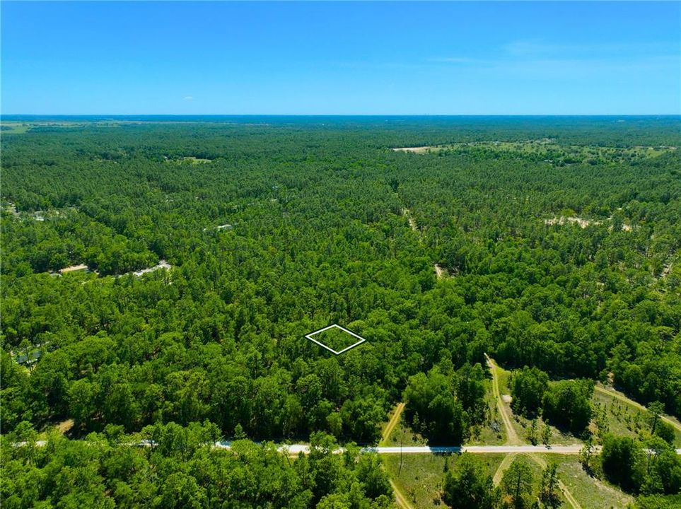 На продажу: $10,900 (0.23 acres)