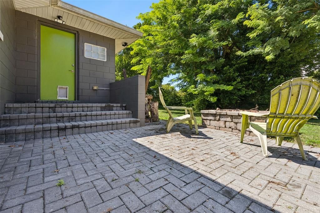 На продажу: $329,000 (3 спален, 2 ванн, 1353 Квадратных фут)